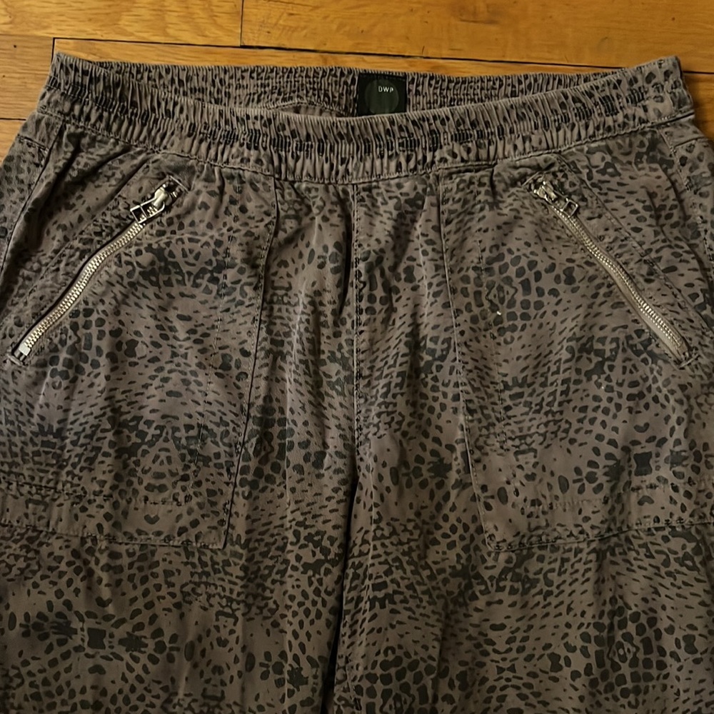 DWP Snake skin print pens - Picture 2 of 5